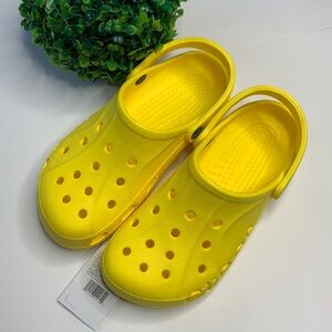 CROCS Baya Clog Size‎ 7